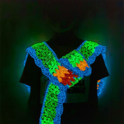 Glow In Die Stickerei Dunkelgarn Glühender Strickgarn Polyester Glühender Webgarn