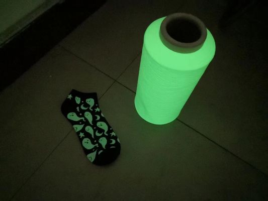 Glow In Die Stickerei Dunkelgarn Glühender Strickgarn Polyester Glühender Webgarn