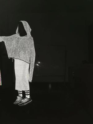 Graue Garne mit reflektierendem Gewinde Polyester zum Nähen