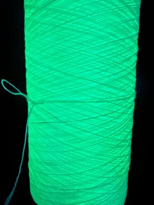 grün Glow Garn zum Häkeln 8 Stunden Glowing Time Hautsicher