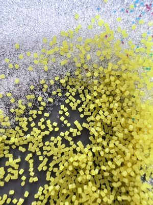 0.5*0.5mm Zylindrische Kunststoffperlen zum Sprengen von Polyamid Nylon