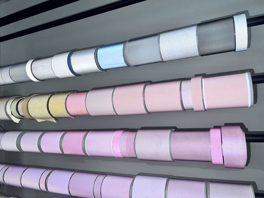 Graue Farbe Hochreflektierendes Garn Weichreflektierendes Nähfaden Reflektierendes Stickfaden